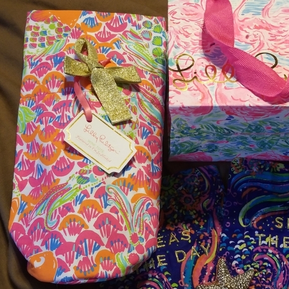 Lilly Pulitzer accessories - Picture 3 of 5